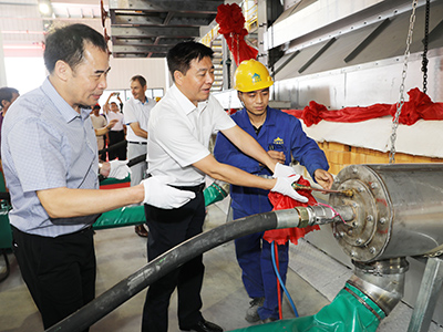 全國最大汽車用浮法玻璃單體工廠在遼寧本溪竣工點火